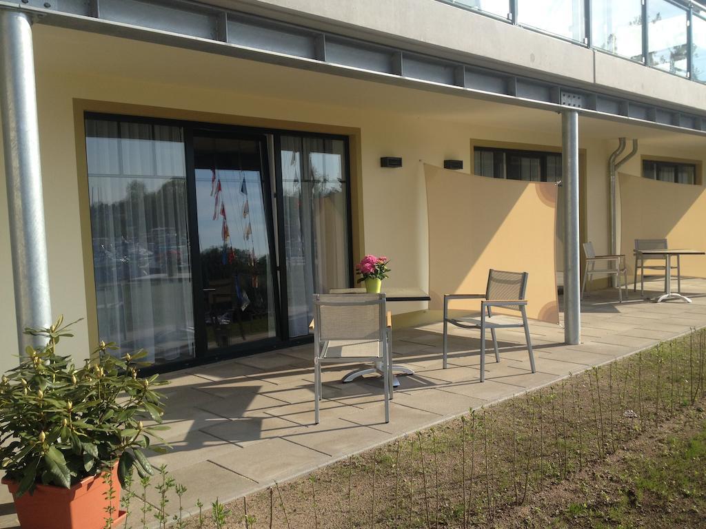 שוורין Aparthotel Am Heidensee חדר תמונה